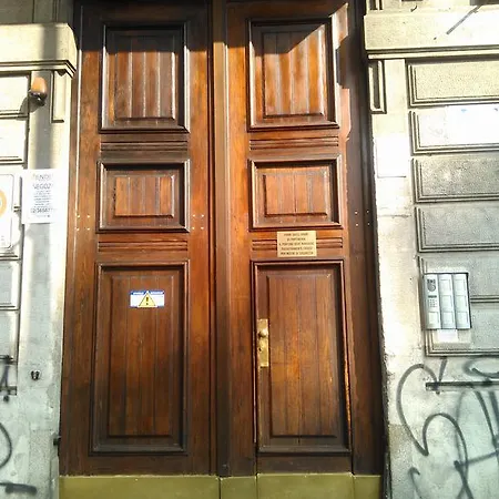 Loft Near The Metro Line *