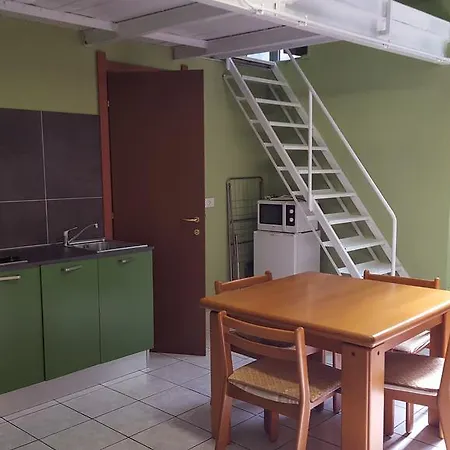 Loft Near The Metro Line Apartment Milan